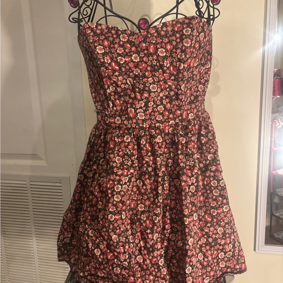 Sound & Matter Floral Patterned Dress - Picture 2 of 5